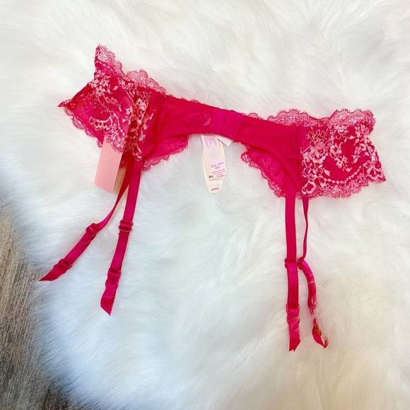 Victoria's Secret Lace Garter Belt NWT - Size XS/S - Picture 3 of 4